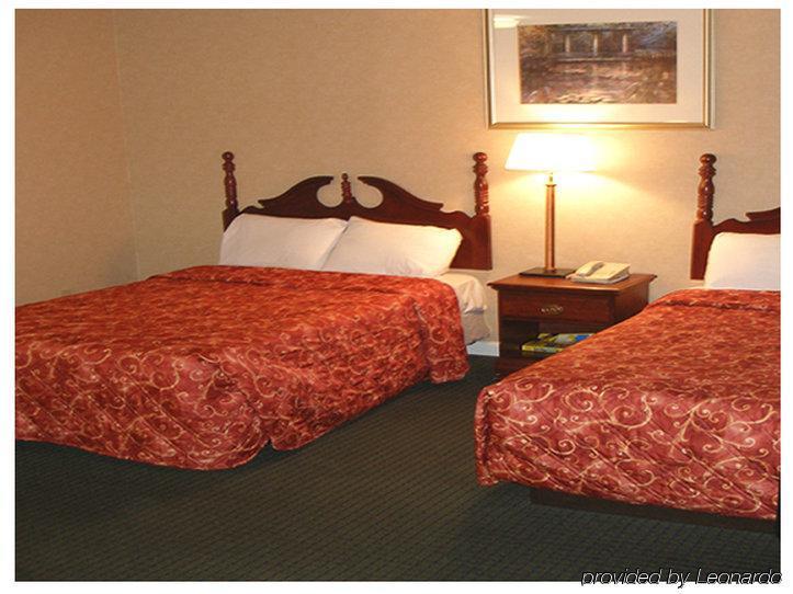 Americas Best Value Inn New London Mystic Ruang foto