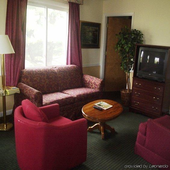 Americas Best Value Inn New London Mystic Ruang foto