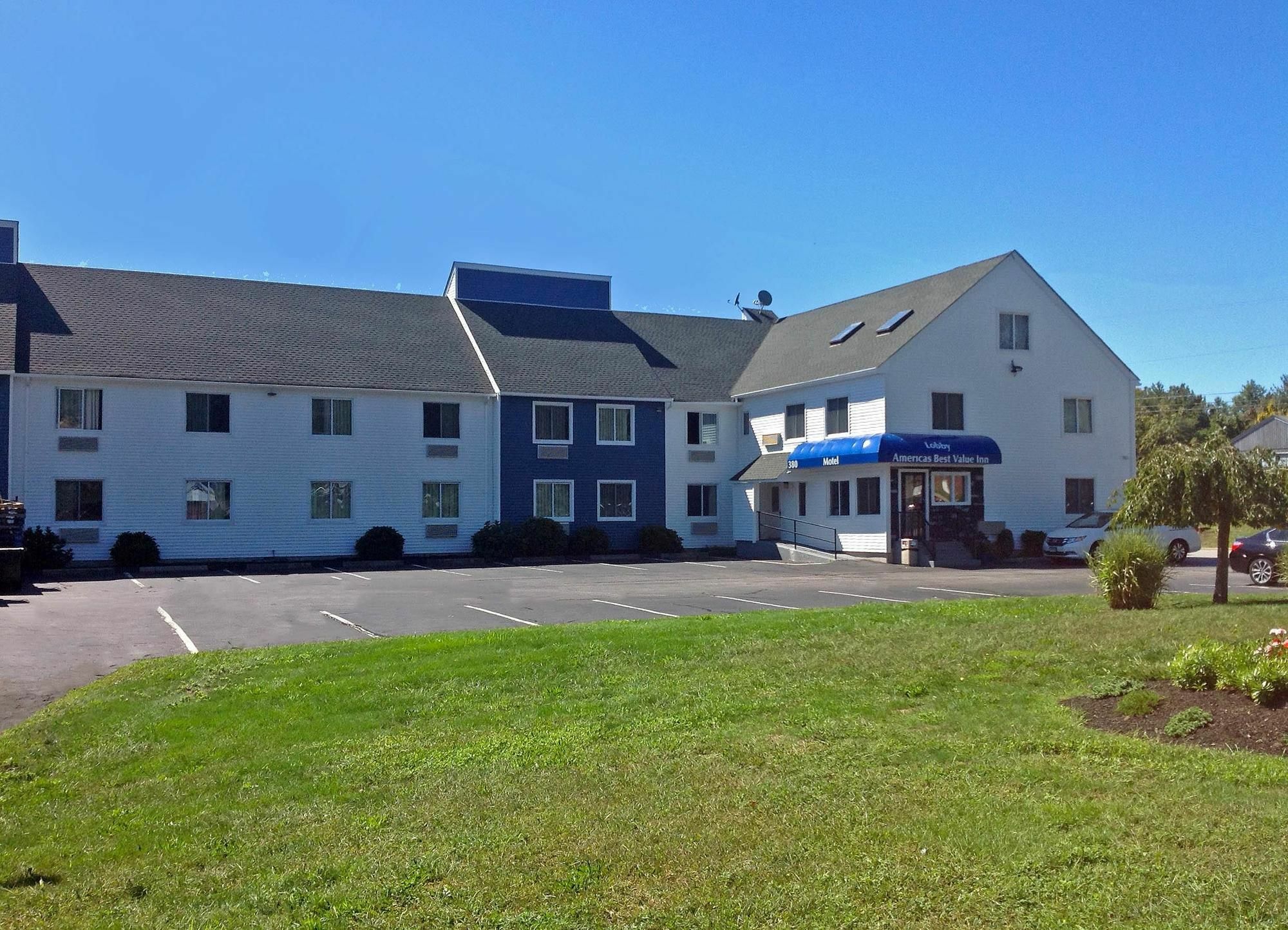 Americas Best Value Inn New London Mystic Bagian luar foto
